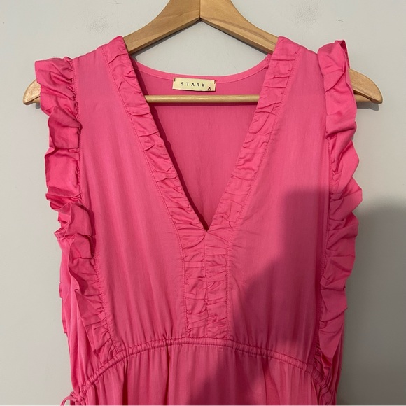 Stark X Levi Tiered V-Neck Flutter Sleeve Midi Dress Hot Pink - Picture 5 of 9